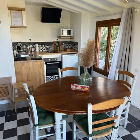 Domaine De La Cherel, Maison A Colombage *