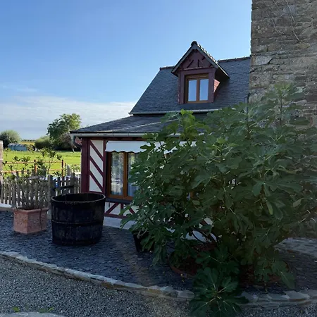 Domaine De La Cherel, Maison A Colombage Feriehus