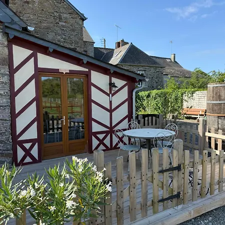 Domaine De La Cherel, Maison A Colombage *